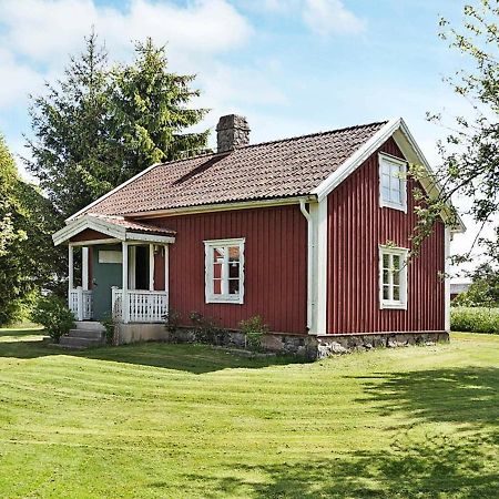 4 Person Holiday Home In Ankarsrum Hult  Extérieur photo